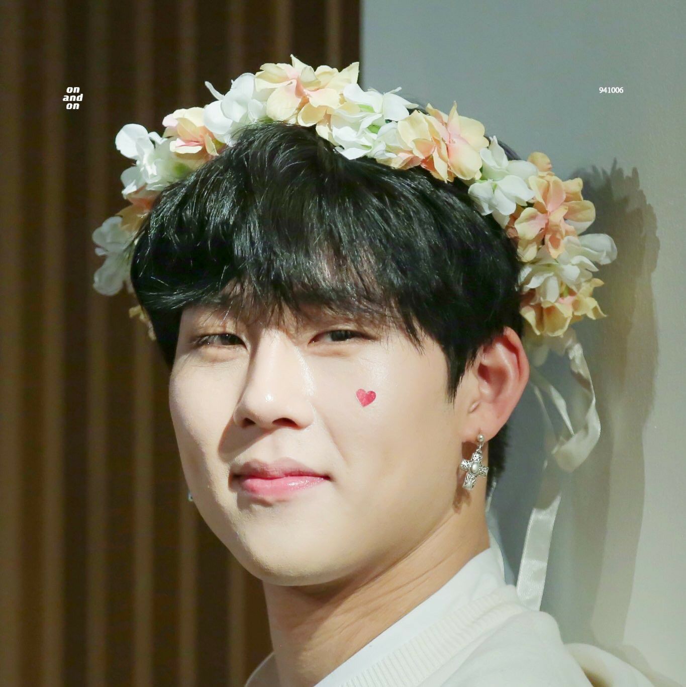 Behind-the-scenes cut of MONSTA X