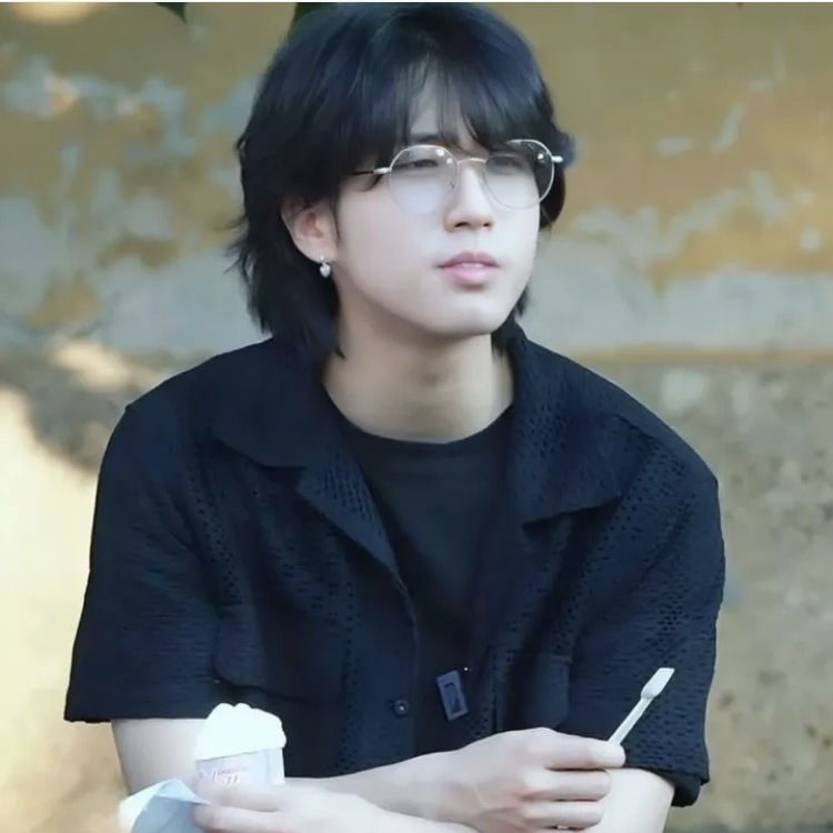 HAN (Stray Kids)的最新活動照片