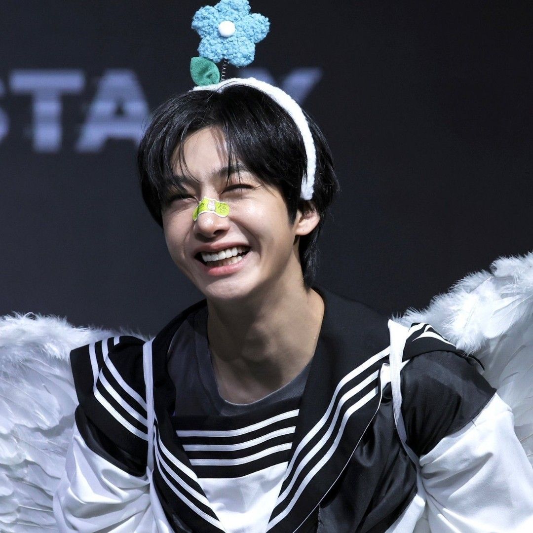 Behind-the-scenes cut of Hyungwon (MONSTA X)