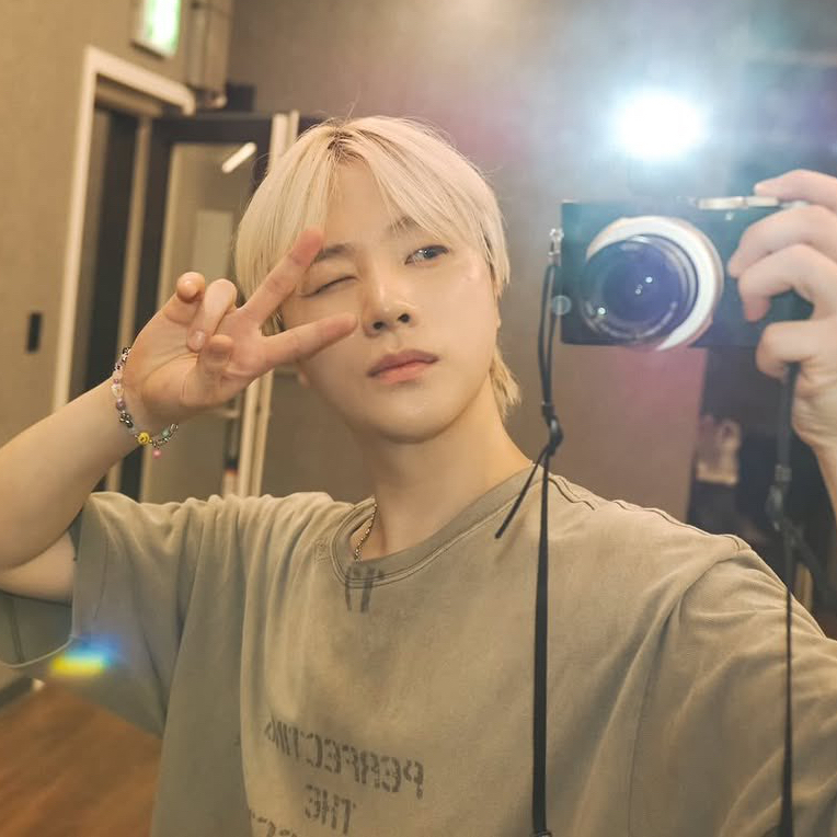 Latest photo of JAY (iKON)
