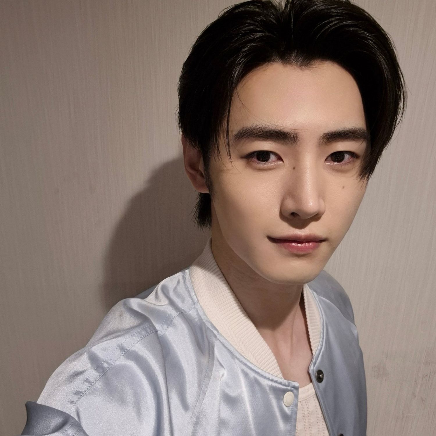 Foto aktivitas terbaru Sunghoon (ENHYPEN)