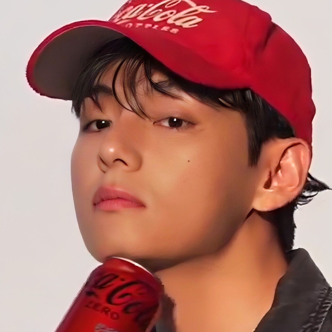 Latest photo of V (BTS)