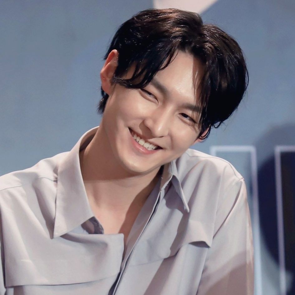 A moment captured by SF9's fan