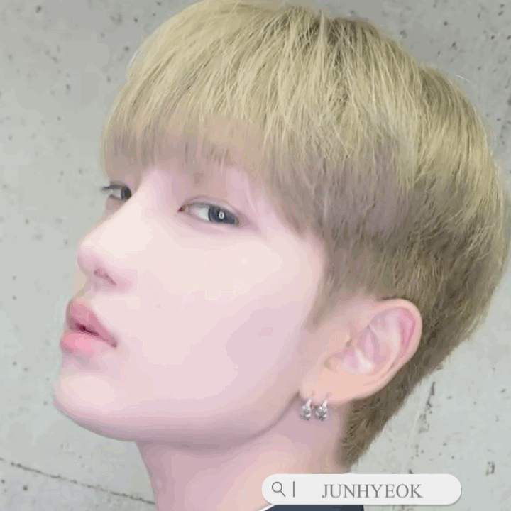 峻赫 (n.SSign)的最新照片