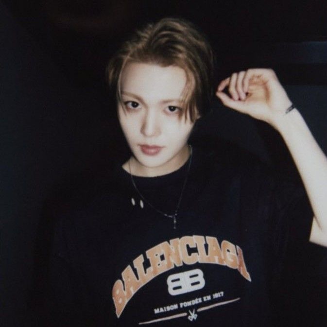 Recent activity shot of Doyoung (TREASURE)