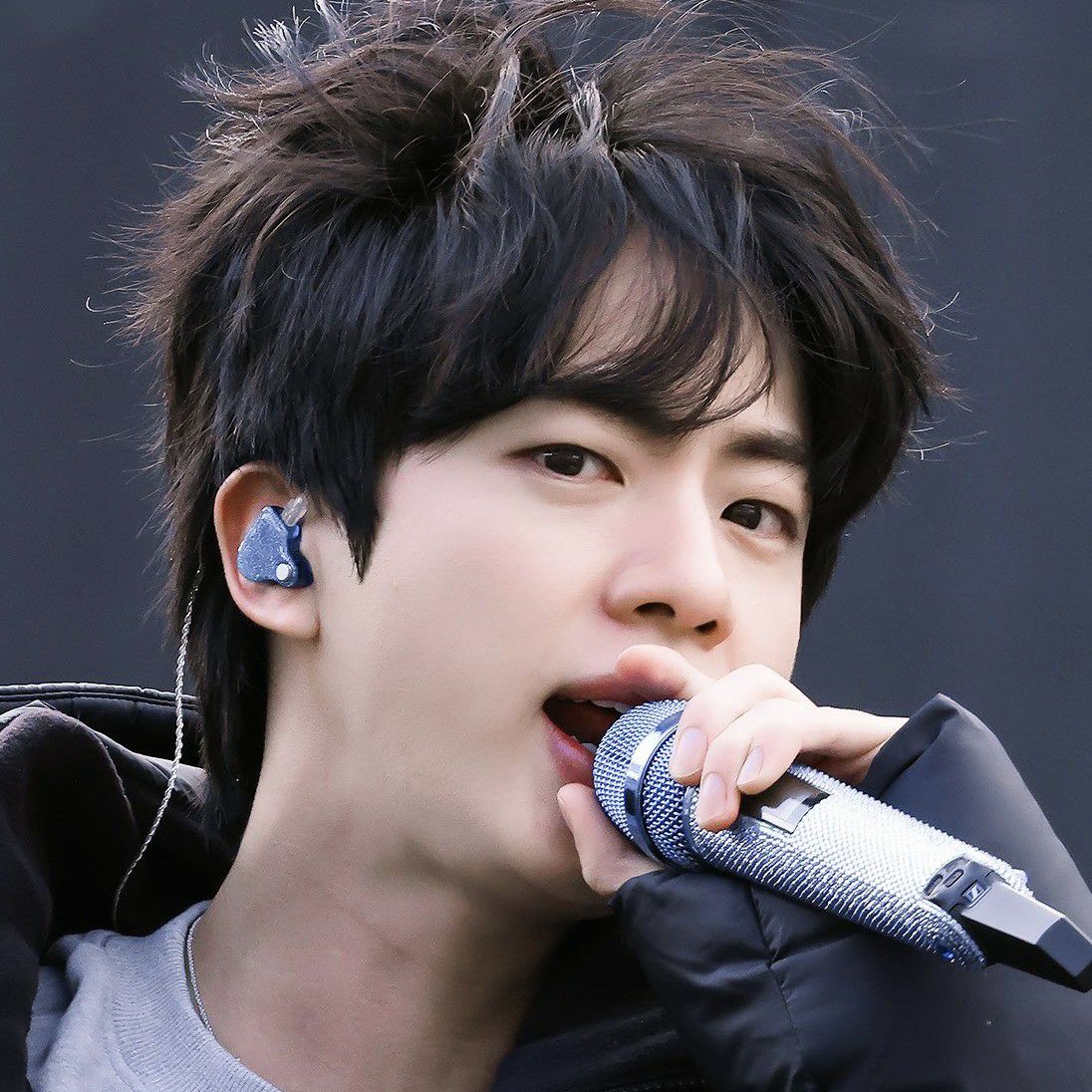 Behind-the-scenes cut of Jin (BTS)