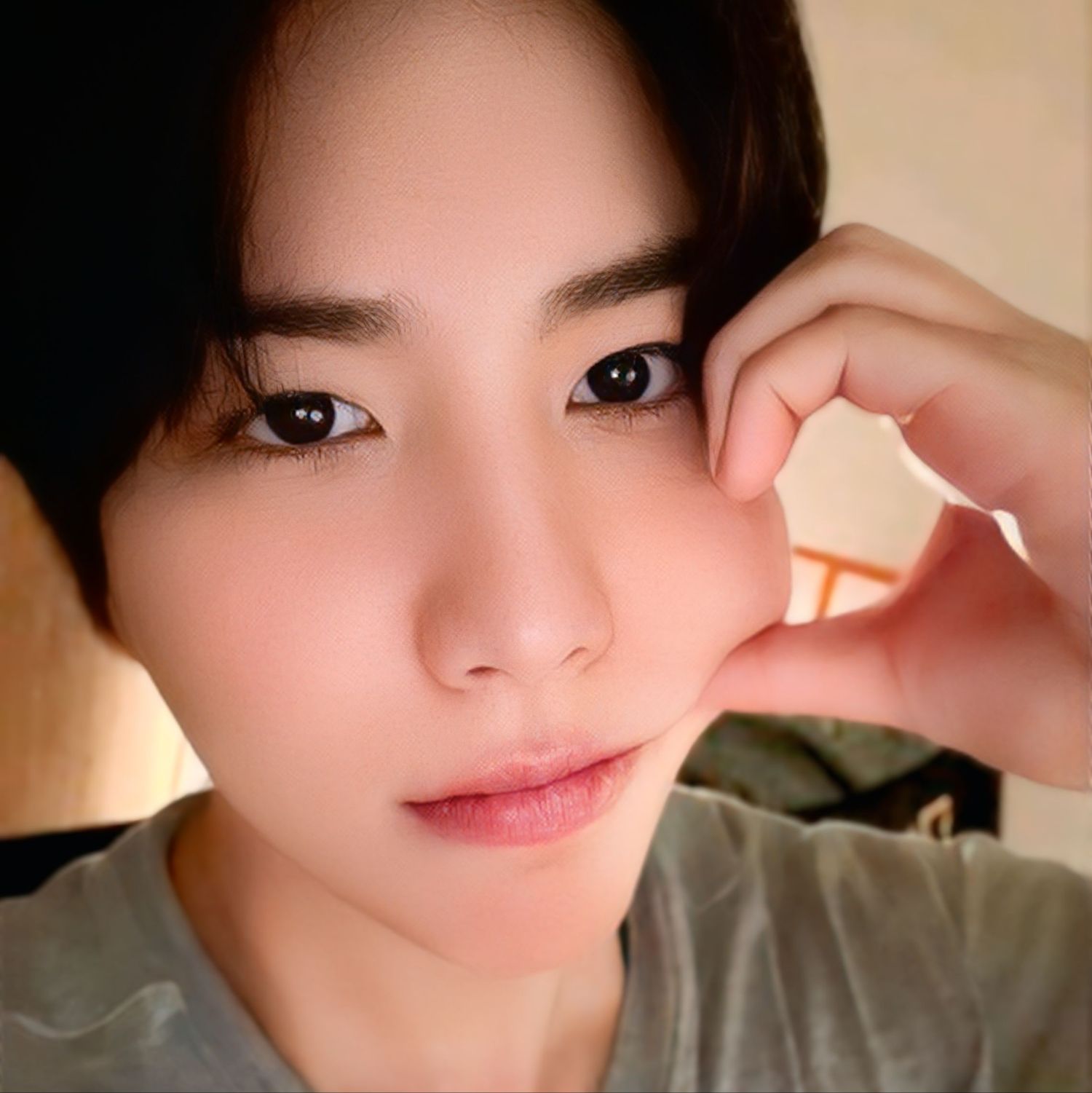 Behind-the-scenes cut of Wow (A.C.E)