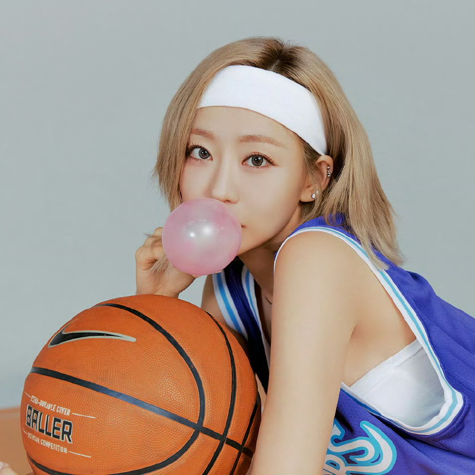 Recent activity shot of Julie (KISS OF LIFE)