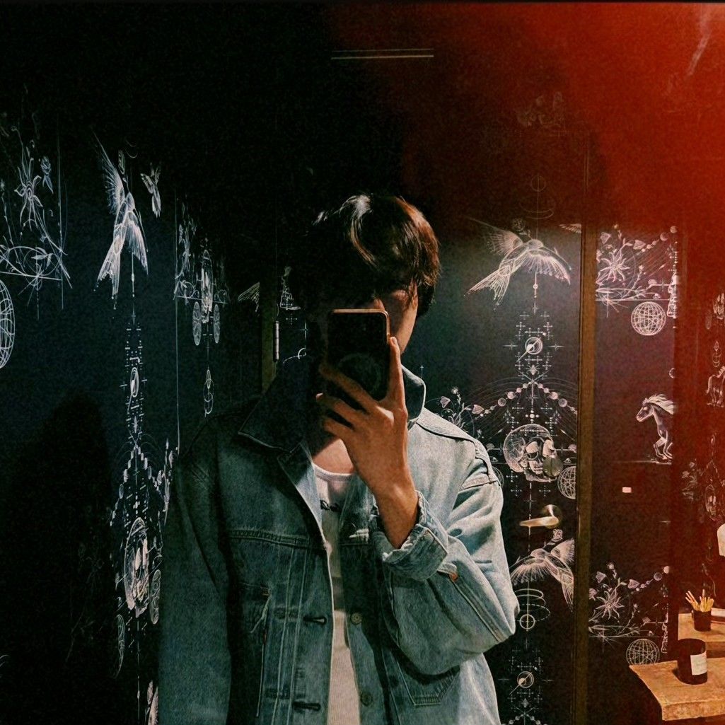 제이홉 (방탄소년단)의 최신 사진