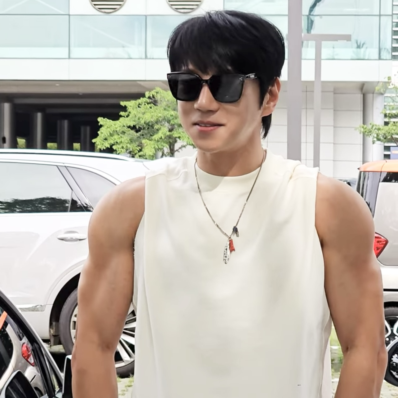 Recent activity shot of Hwang Chiyeol