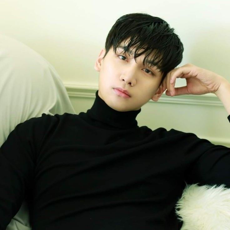 Behind-the-scenes cut of Hyuk (VIXX)