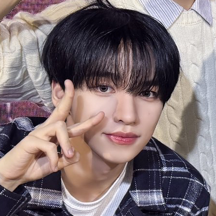 Latest photo of Hanjun (n.SSign)