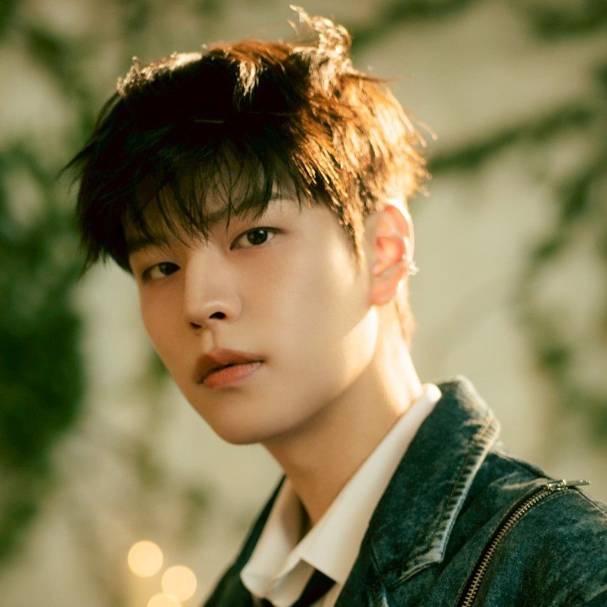 Behind-the-scenes cut of Seungmin (Stray Kids)