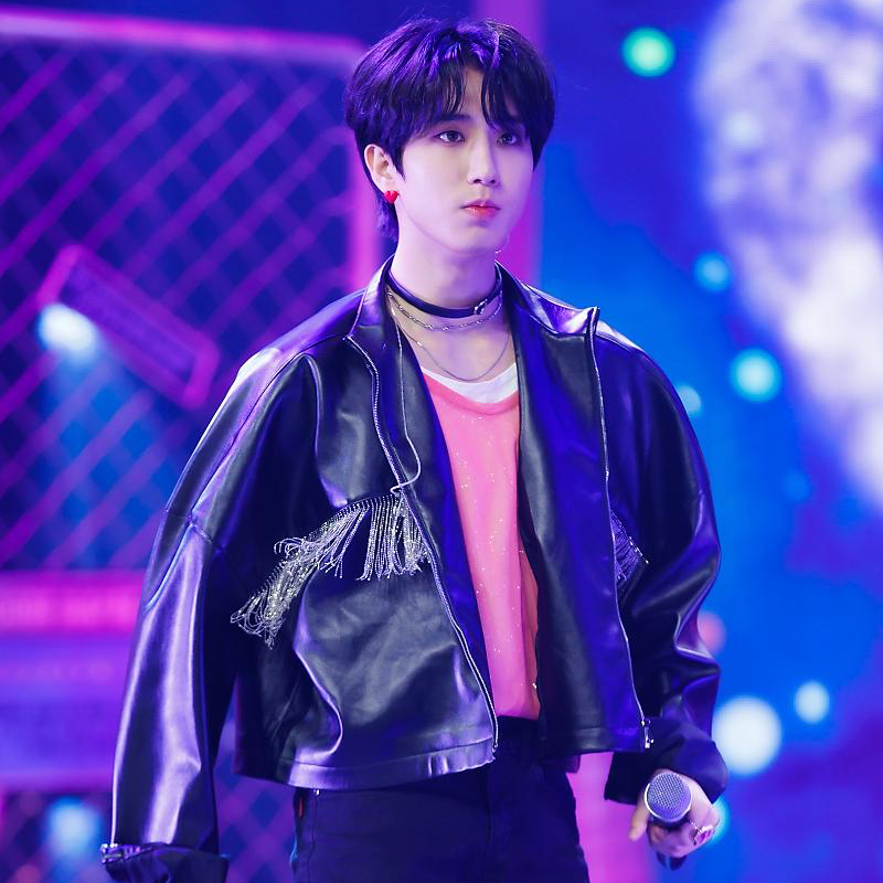 Latest photo of HAN (Stray Kids)
