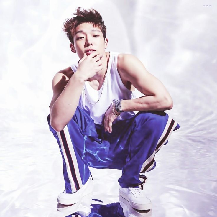 Recent activity shot of BOBBY (iKON)