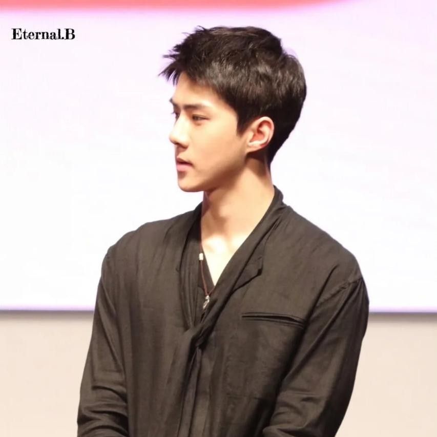 세훈 (EXO) 최근 활동샷