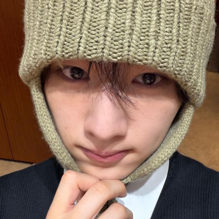 Latest photo of Hyunsuk (CIX)