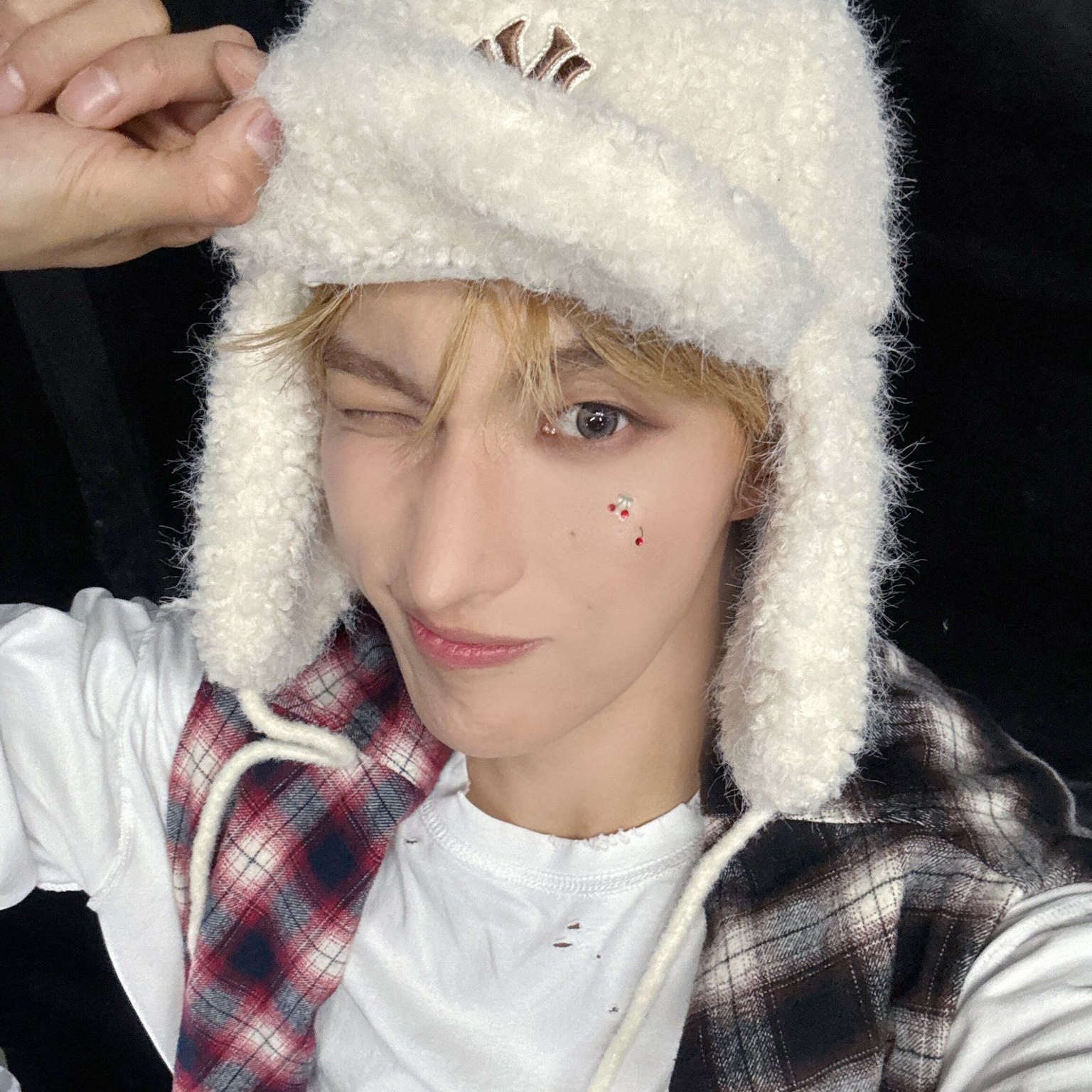 Behind-the-scenes cut of DK (SEVENTEEN)