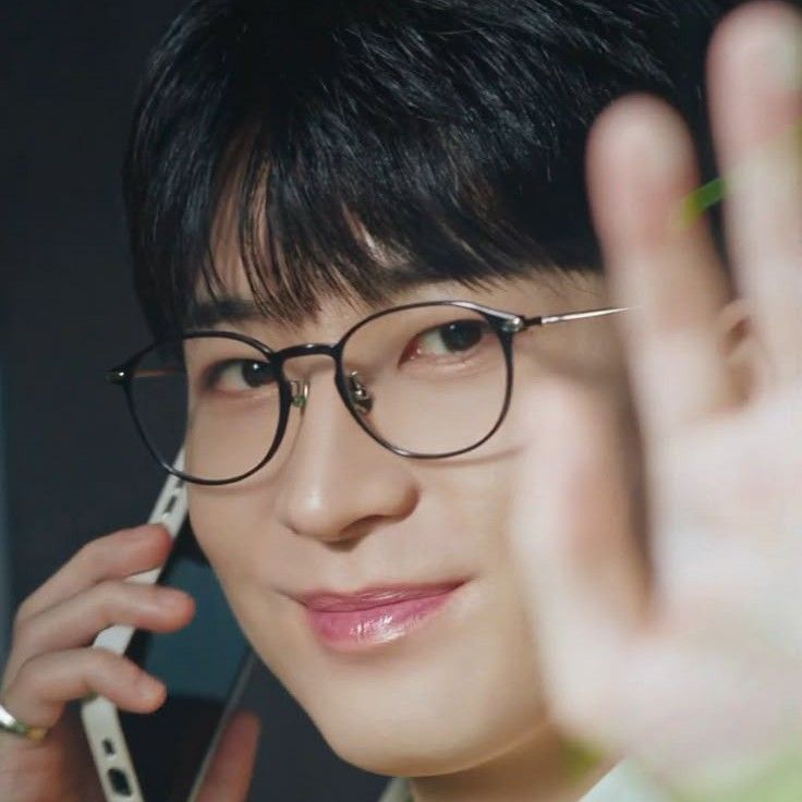 Behind-the-scenes cut of Wonwoo (SEVENTEEN)