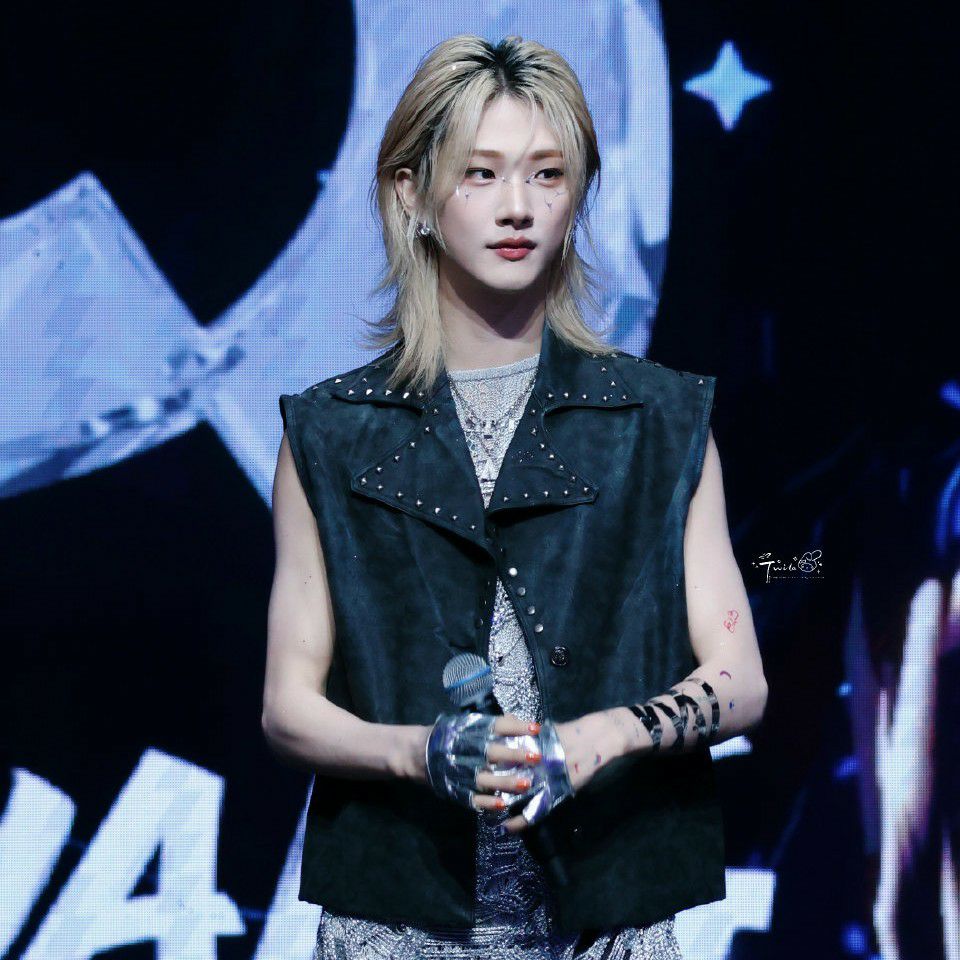 Behind-the-scenes cut of NexT1DE