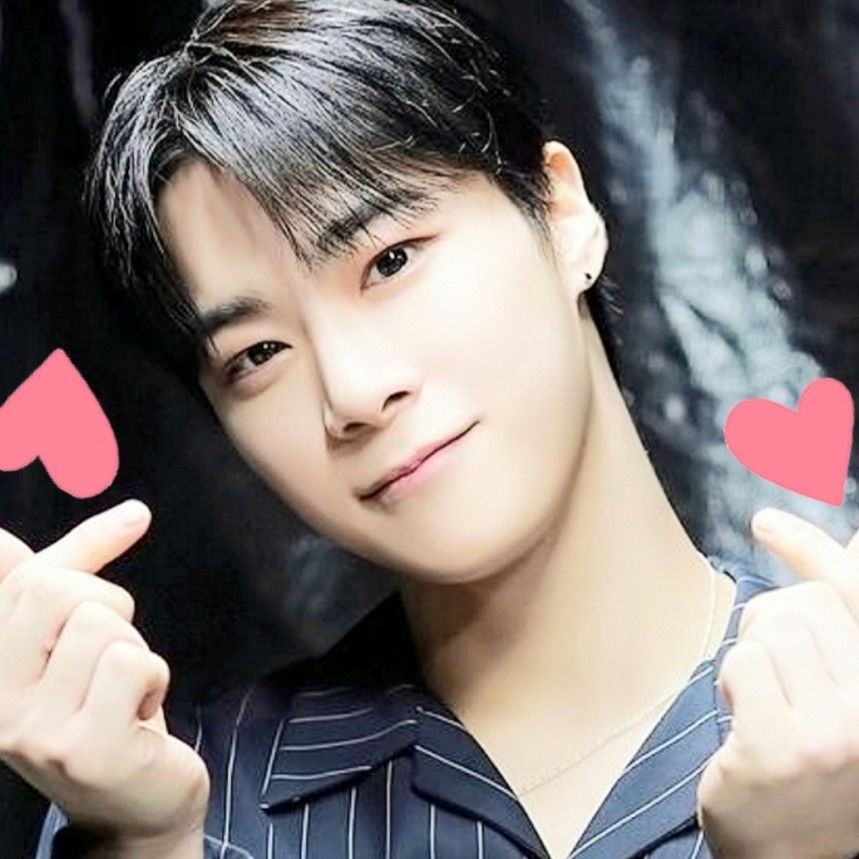 A moment captured by Moonbin (ASTRO)'s fan