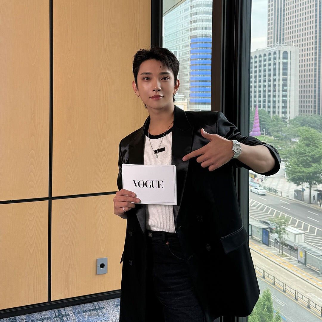 Latest photo of Joshua (SEVENTEEN)