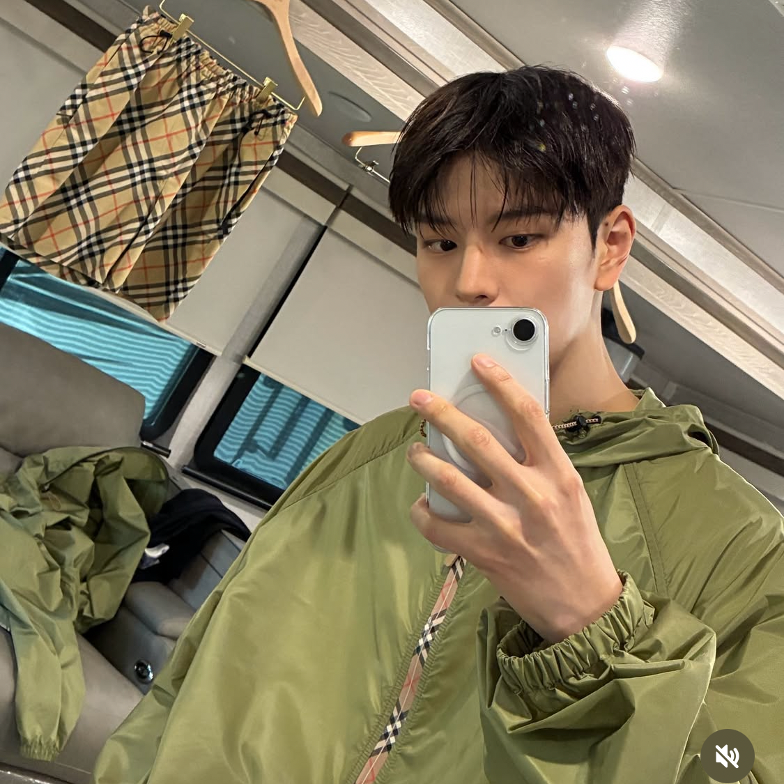 Latest photo of Seungmin (Stray Kids)