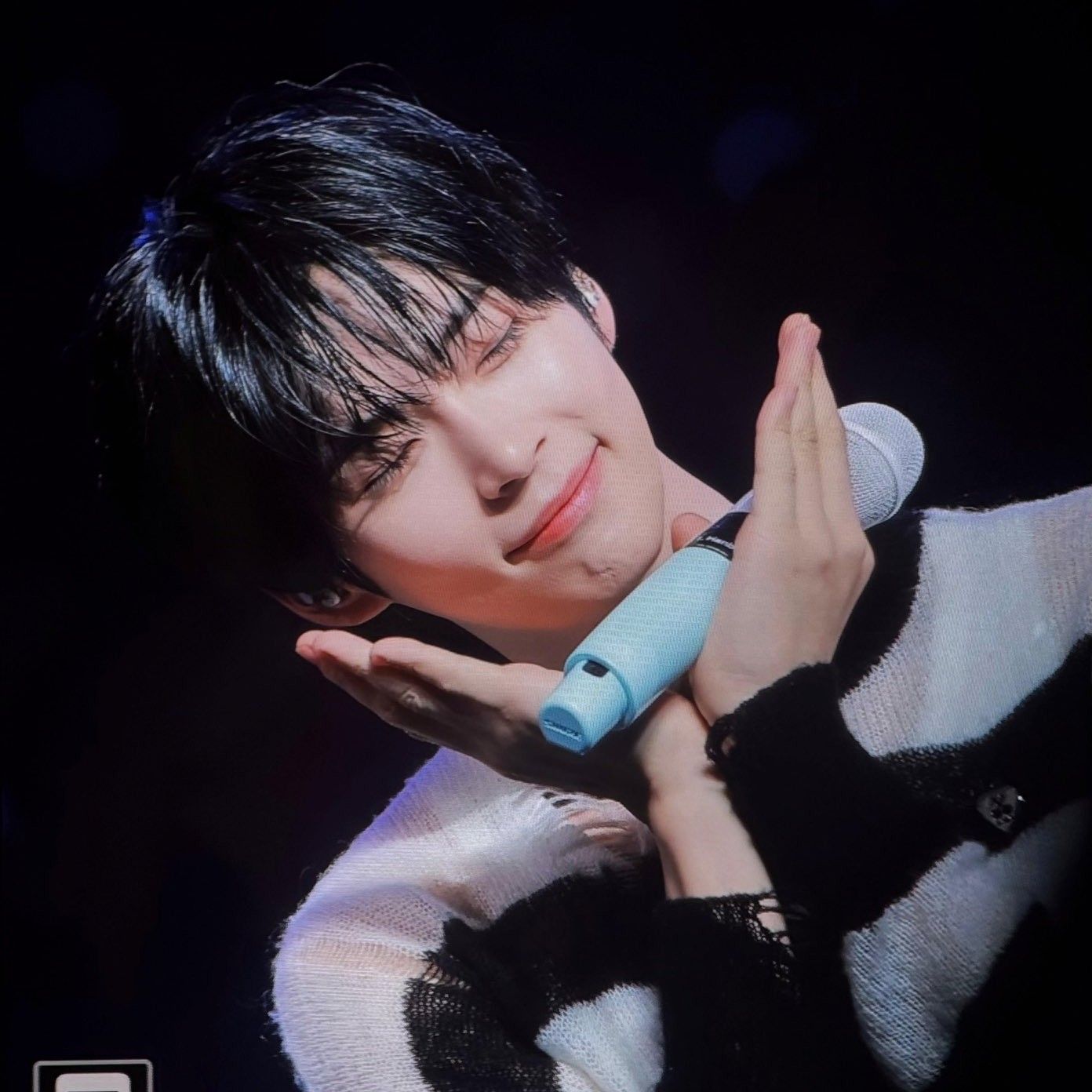 Latest photo of Sung Hanbin (ZEROBASEONE)