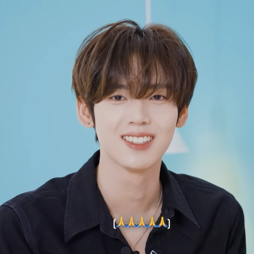 Recent activity shot of Han Yujin (ZEROBASEONE)