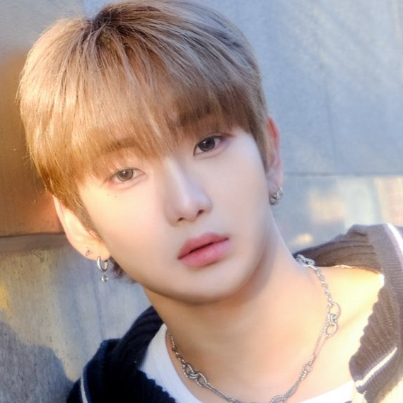 峻赫 (n.SSign)粉丝拍下的瞬间