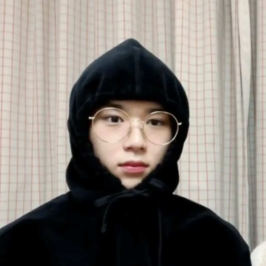 Latest photo of Kim Junseo (ALPHA DRIVE ONE)