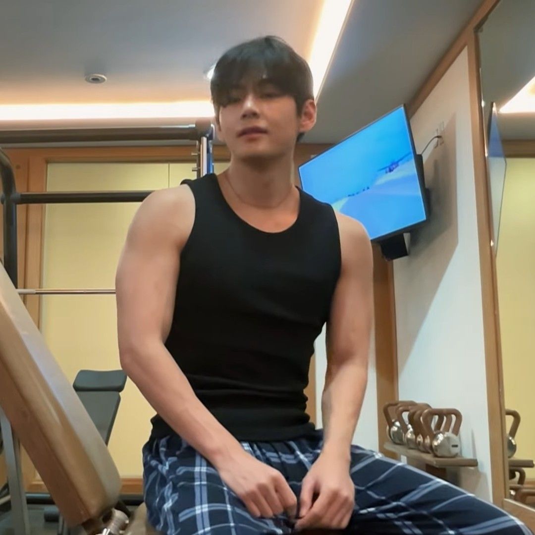 Recent activity shot of V (BTS)