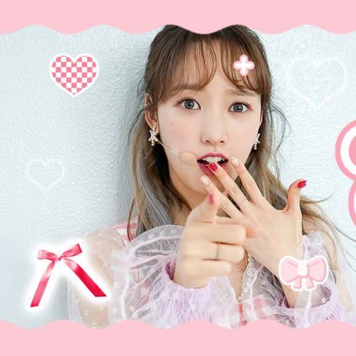 Signature photo of Sei capturing their charm