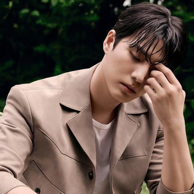 Latest photo of Young K (DAY6)