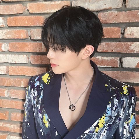 Recent activity shot of Kangmin (VERIVERY)