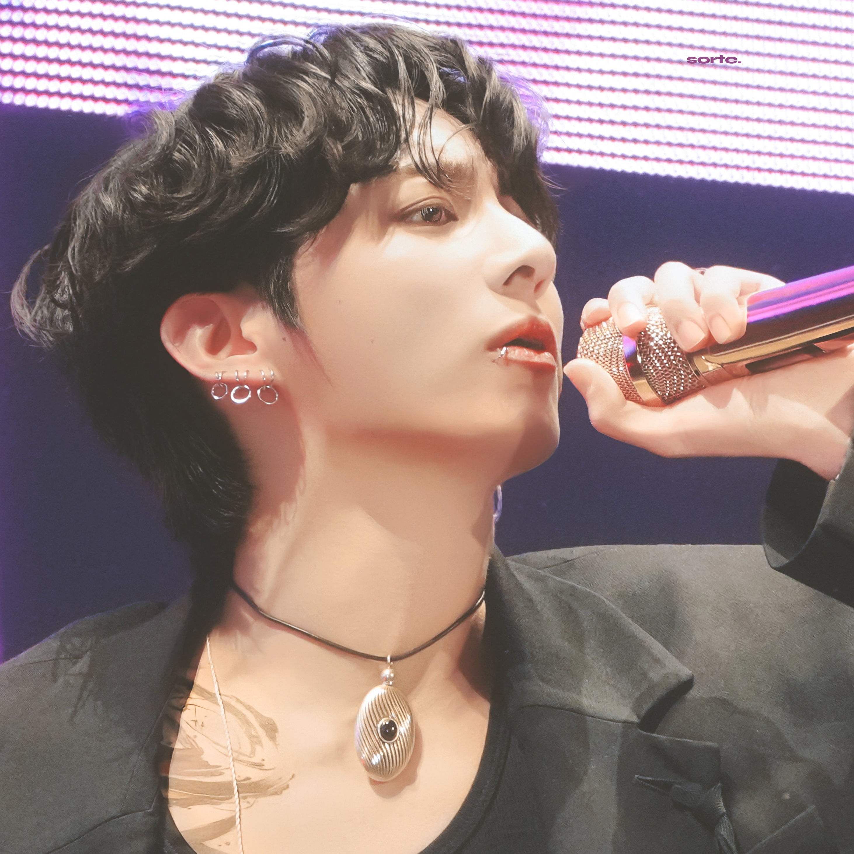 Latest photo of Jungkook (BTS)