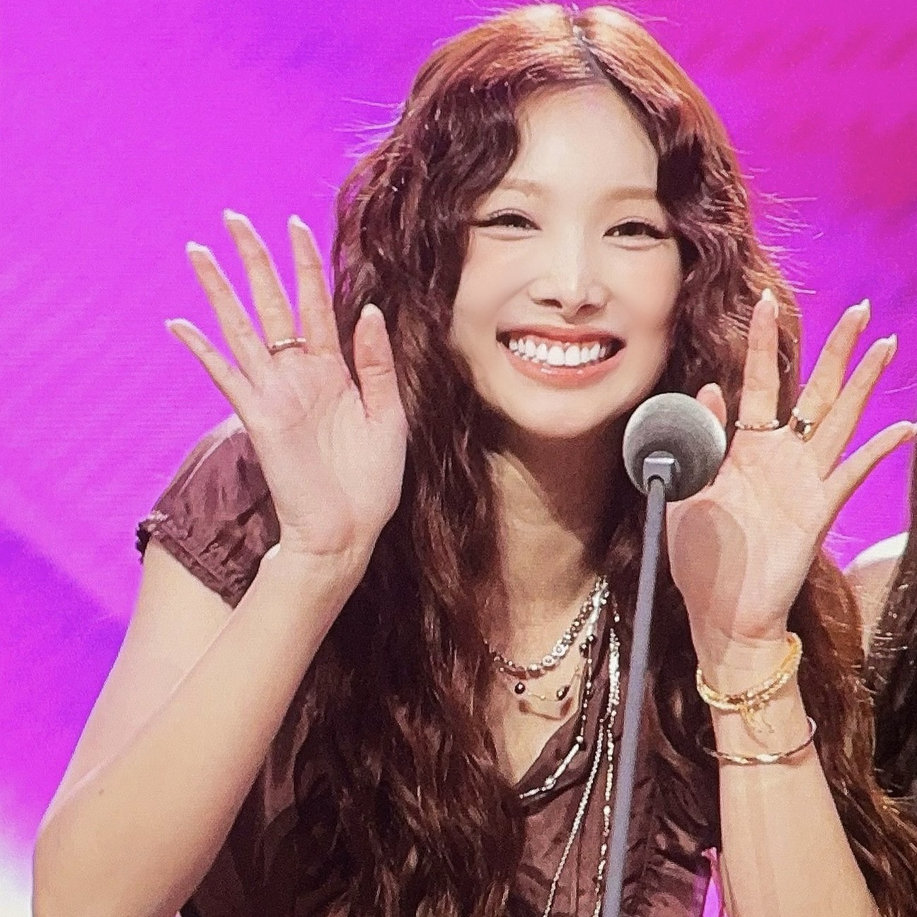 A moment captured by Nayeon (TWICE)'s fan