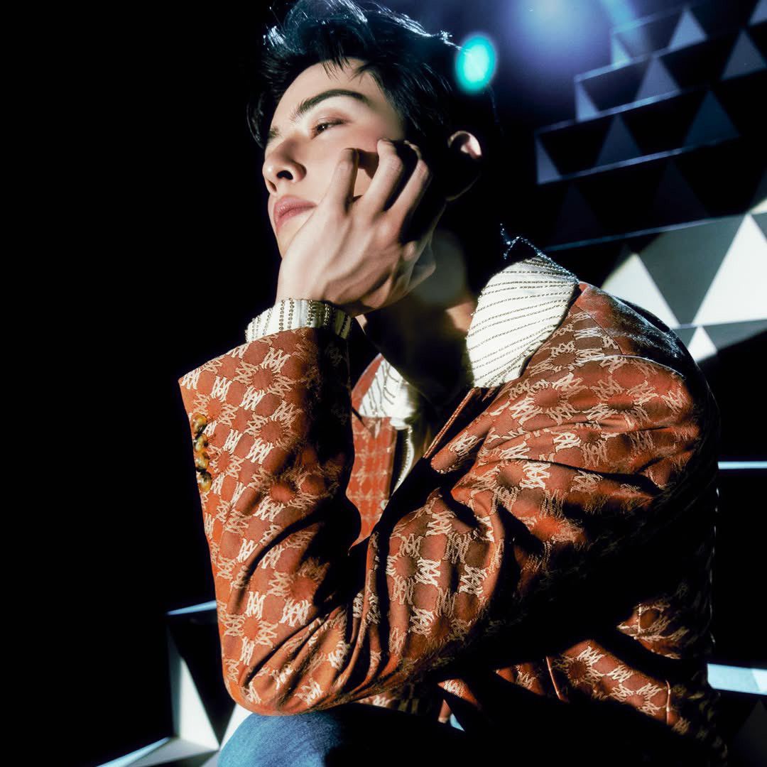 A moment captured by Eunwoo (ASTRO)'s fan