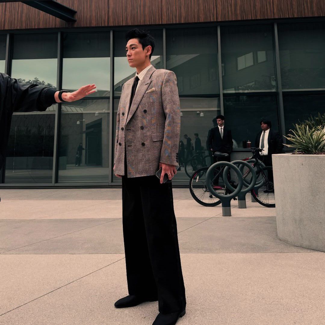 Behind-the-scenes cut of T.O.P