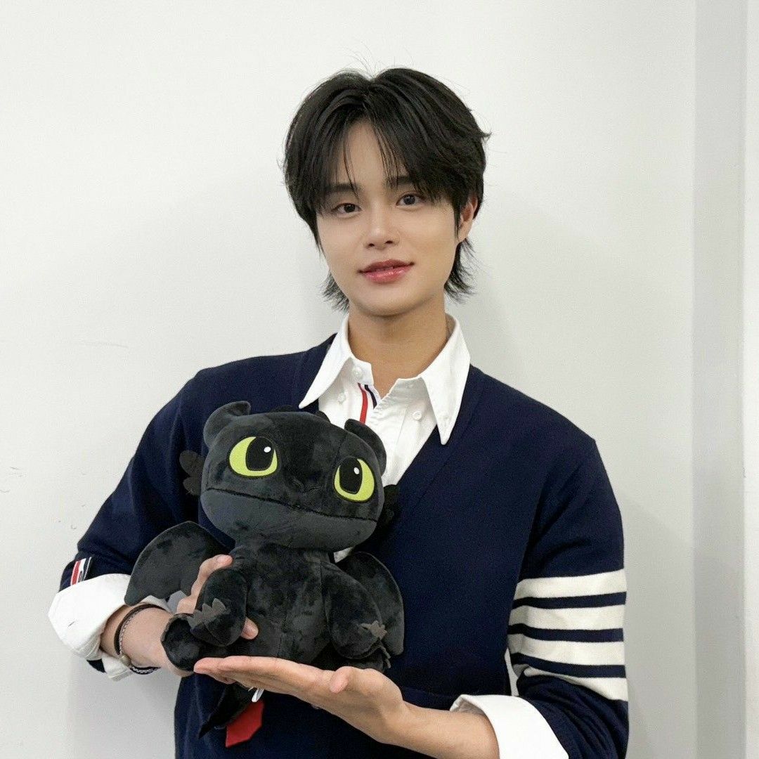 이대휘 (AB6IX)의 비하인드 컷