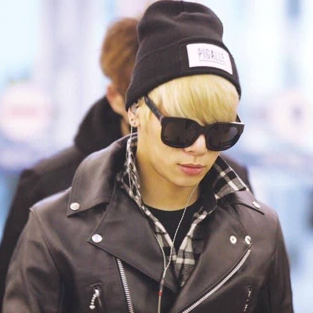 Behind-the-scenes cut of Jonghyun (SHINee)