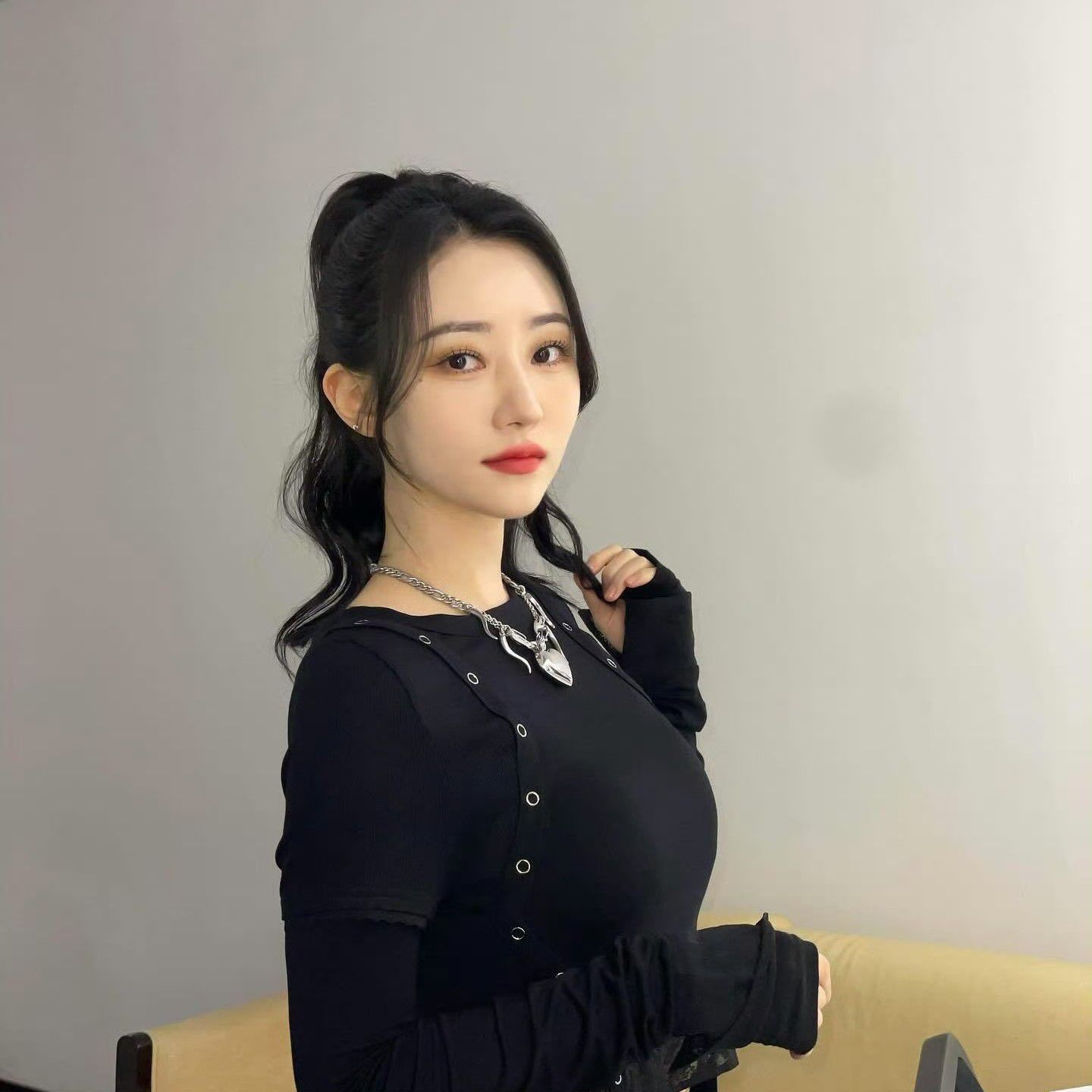 A moment captured by DREAMCATCHER's fan