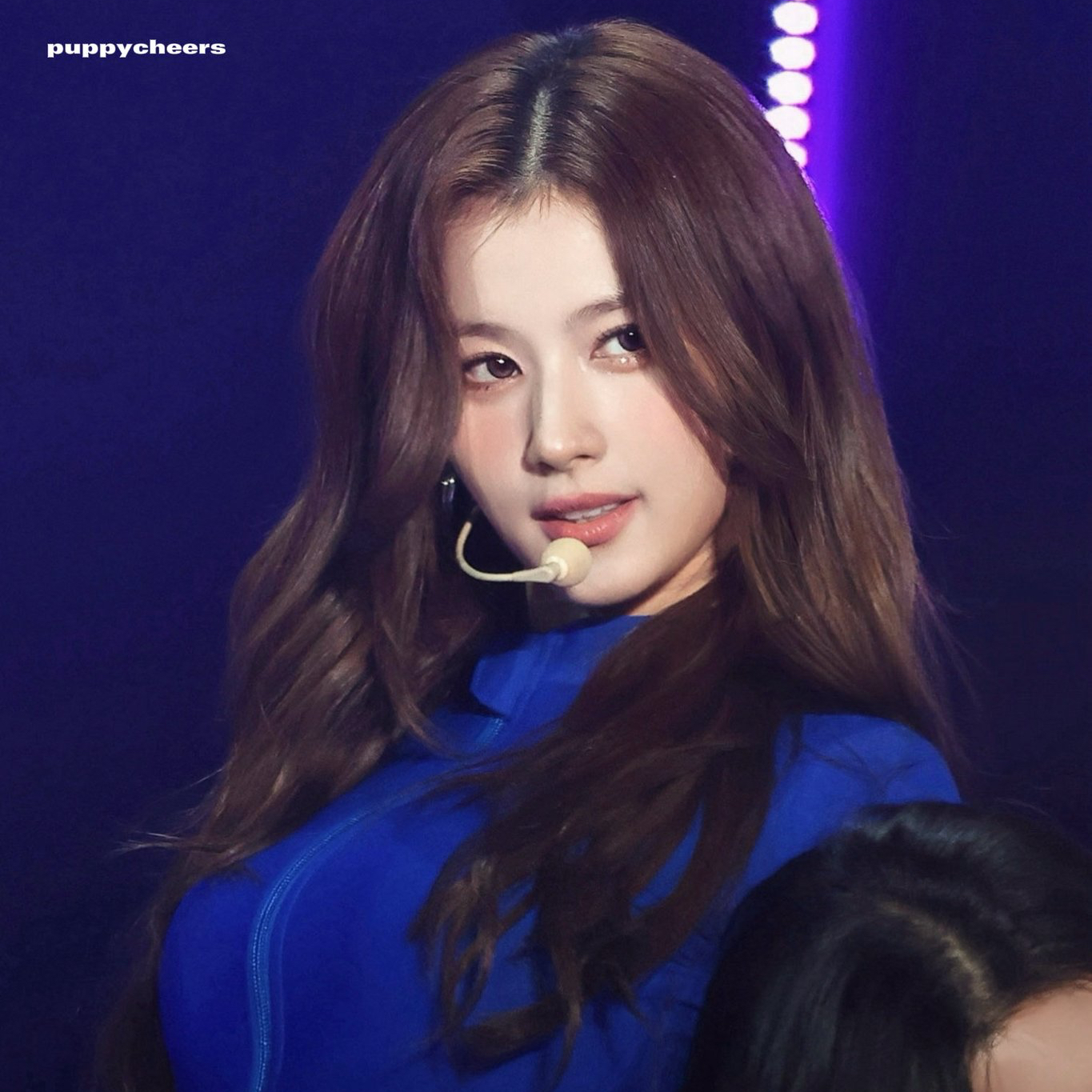 Latest photo of Sana (TWICE)
