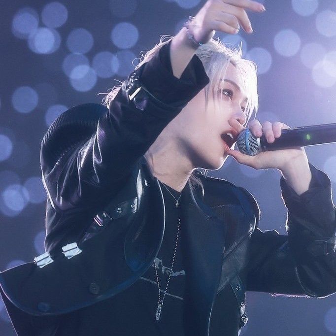 Behind-the-scenes cut of Felix (Stray Kids)