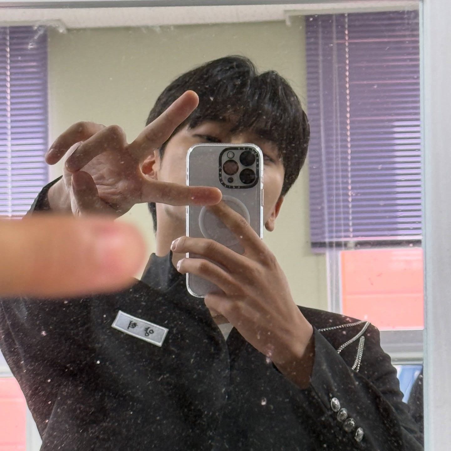 Behind-the-scenes cut of HYUK (OMEGA X)