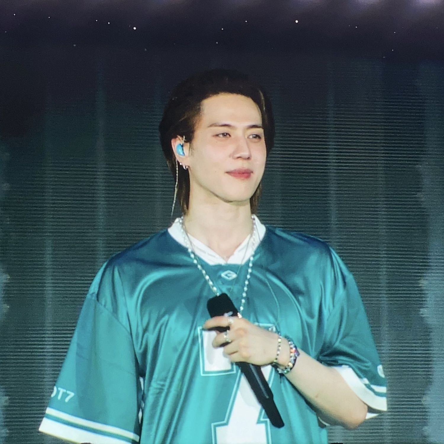 A moment captured by Yugyeom (GOT7)'s fan