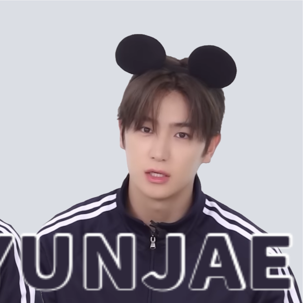 贤在 (THE BOYZ)的最新活动照片