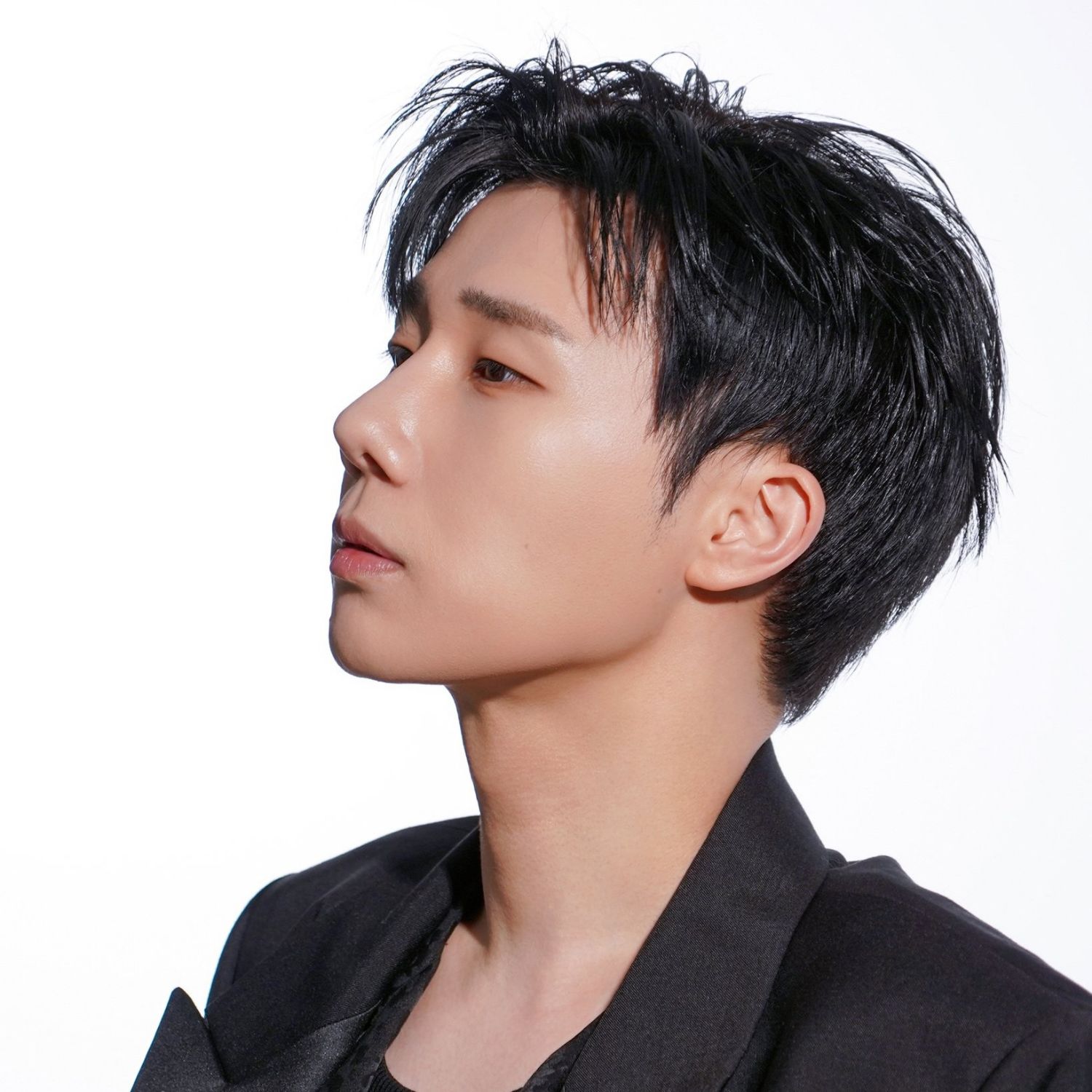 Latest photo of Sungkyu (INFINITE)