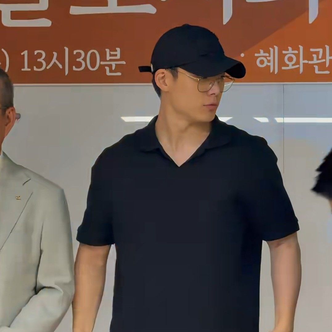 Latest photo of BOBBY (iKON)