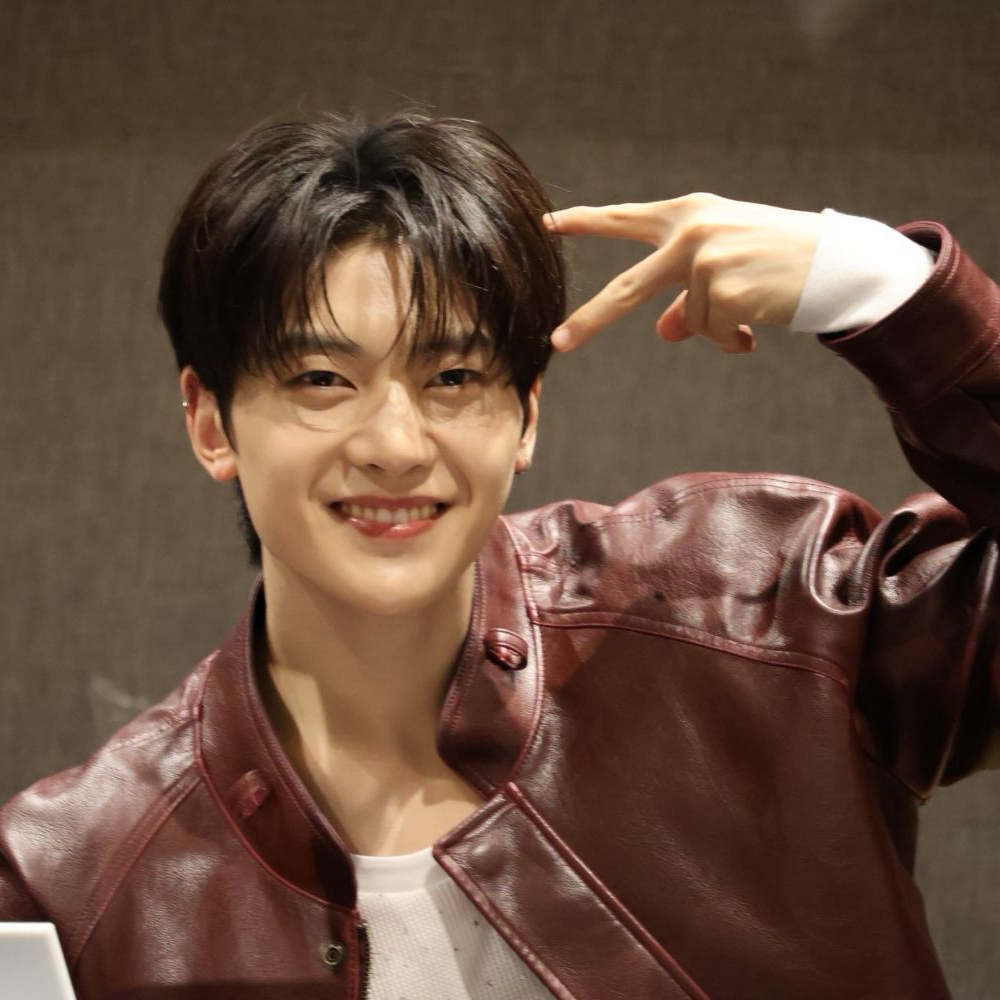 Latest photo of Seok Matthew (ZEROBASEONE)